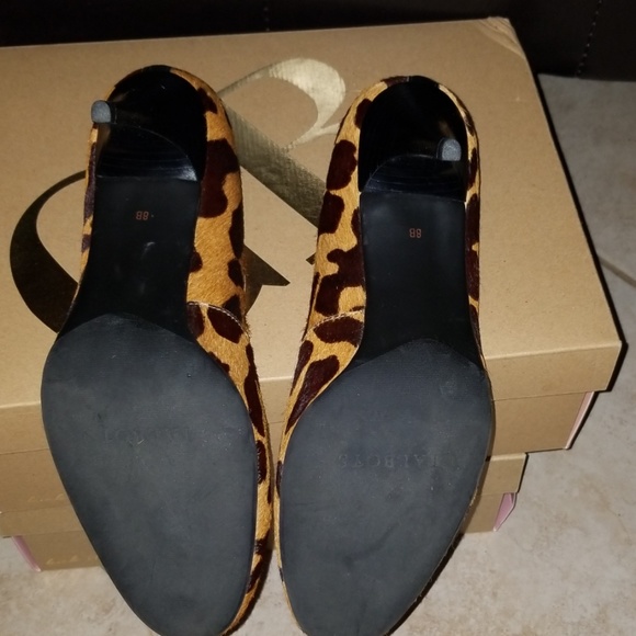 Talbots heels 😍 - Picture 2 of 5